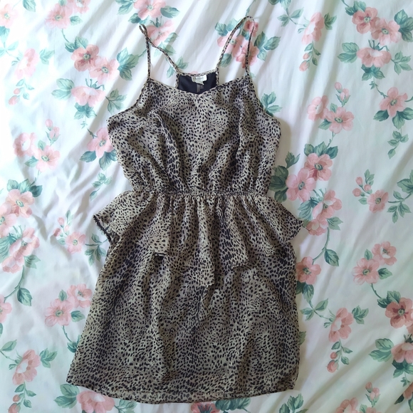 Leopard Animal Print Chiffon Peplum Summer Dress - Picture 8 of 9